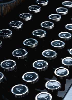 writer-letter-keys